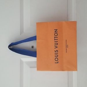 Louis Vuitton bag 🌿